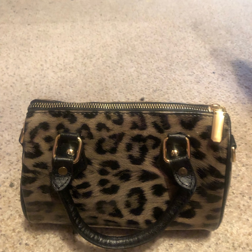 Leopard Boston bag